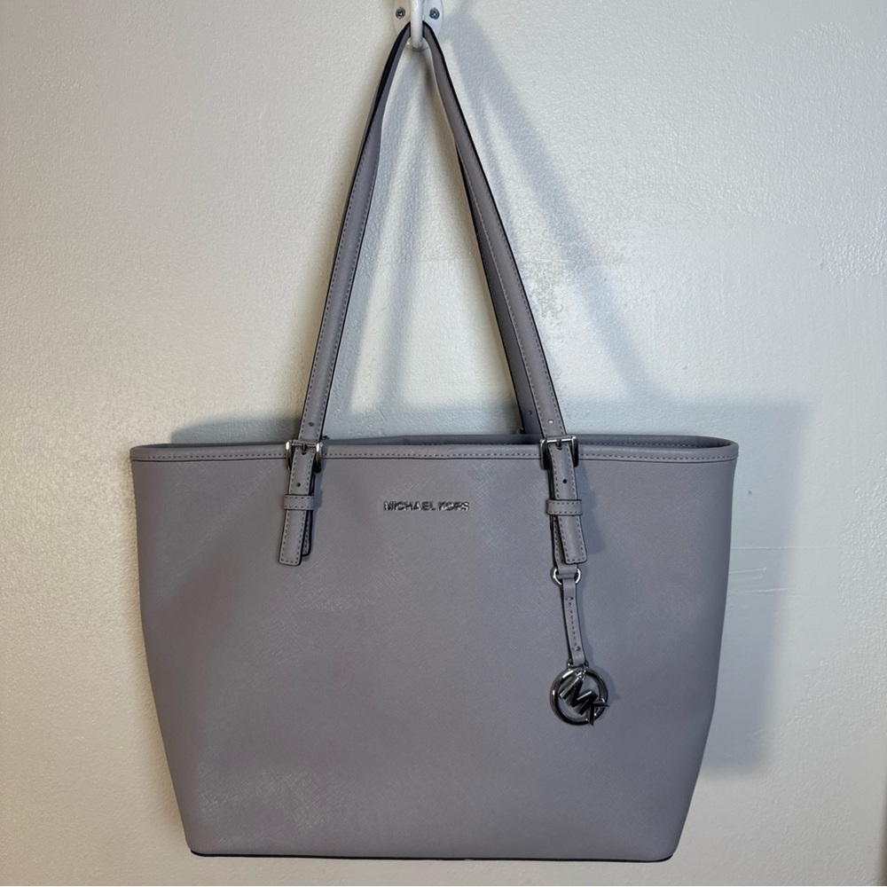 Michael Kors Large 16 x 10" Jet Set Saffiano Leather Taupe Tote Bag Bucket Purse